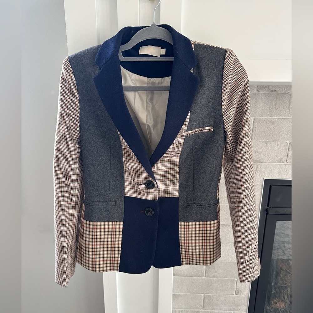 Wool blend Patchwork Blazer with Tailored Silhouette| size small